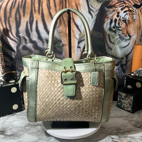 Coach Ltd Ed Natural Straw Seafoam Suede/Leather Buckle Closure Tote Bag In GUC - Picture 1 of 16